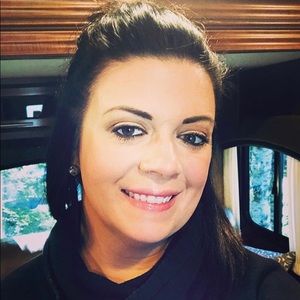 Meet your Posher, Erika